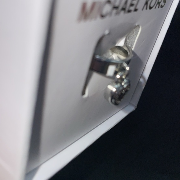 Michael Kors Dangle Heart Rhinestone Ring - Picture 2 of 5